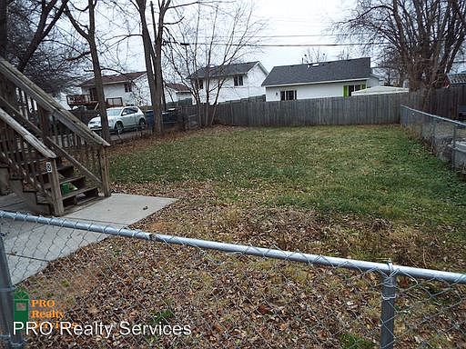3rd image of 2535 4th St NE