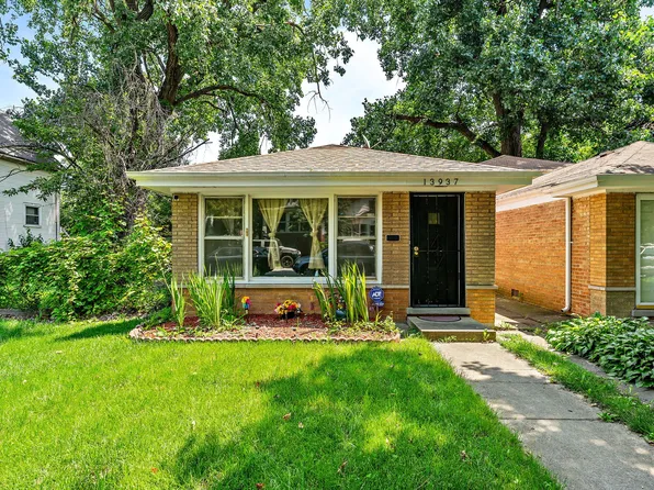 13937 S Atlantic Ave, Riverdale, IL 60827