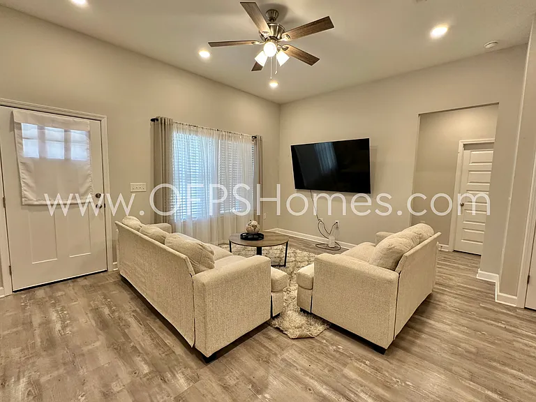 188 Park Ln — Photo 7