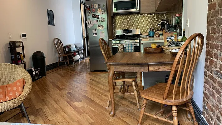 Rented by Nooklyn NYC LLC | media 8