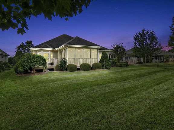 3rd image of 1027 Waterbrooke Ln