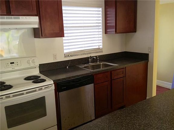 2nd image of 761 Hummingbird Way APT 102