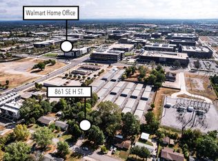 861 SE H St, Bentonville, AR 72712