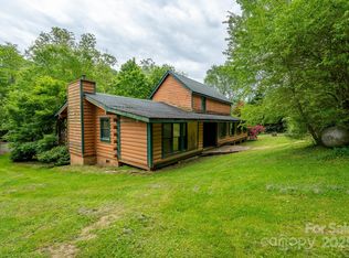 181 Settlers Ln, Waynesville, NC 28785