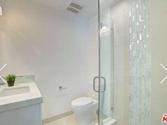 4th image of 1522 S Crest Dr