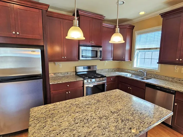 304 Canter Ct, Goshen, NY 10924