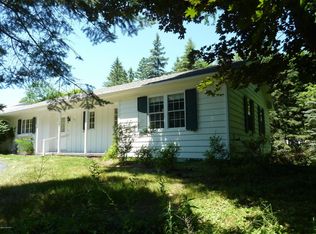 514 W Oak St, Greenville, MI 48838
