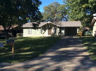 1112 Towering Oaks Dr, Jacksonville, AR 72076