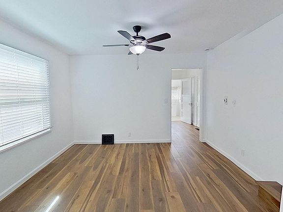 4th image of 507 N Voluntario St
