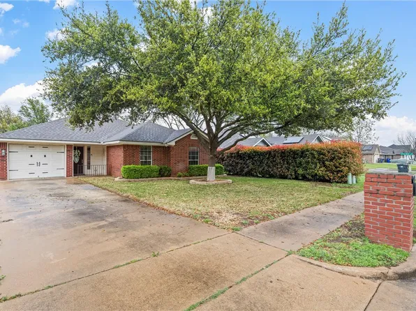 2228 Kendrick Ln, Waco, TX 76711