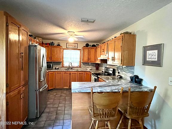 5th image of 180 COUNTY ROAD 309C