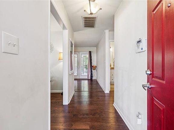 5th image of 424 Anchorage Ct