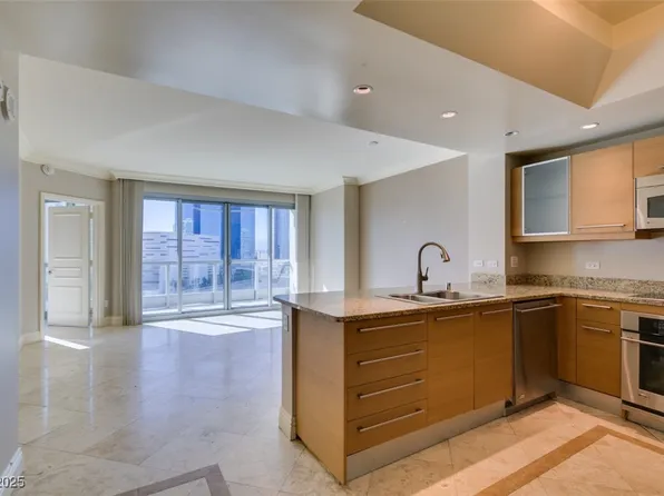 222 Karen Ave Unit 1604, Las Vegas, NV 89109