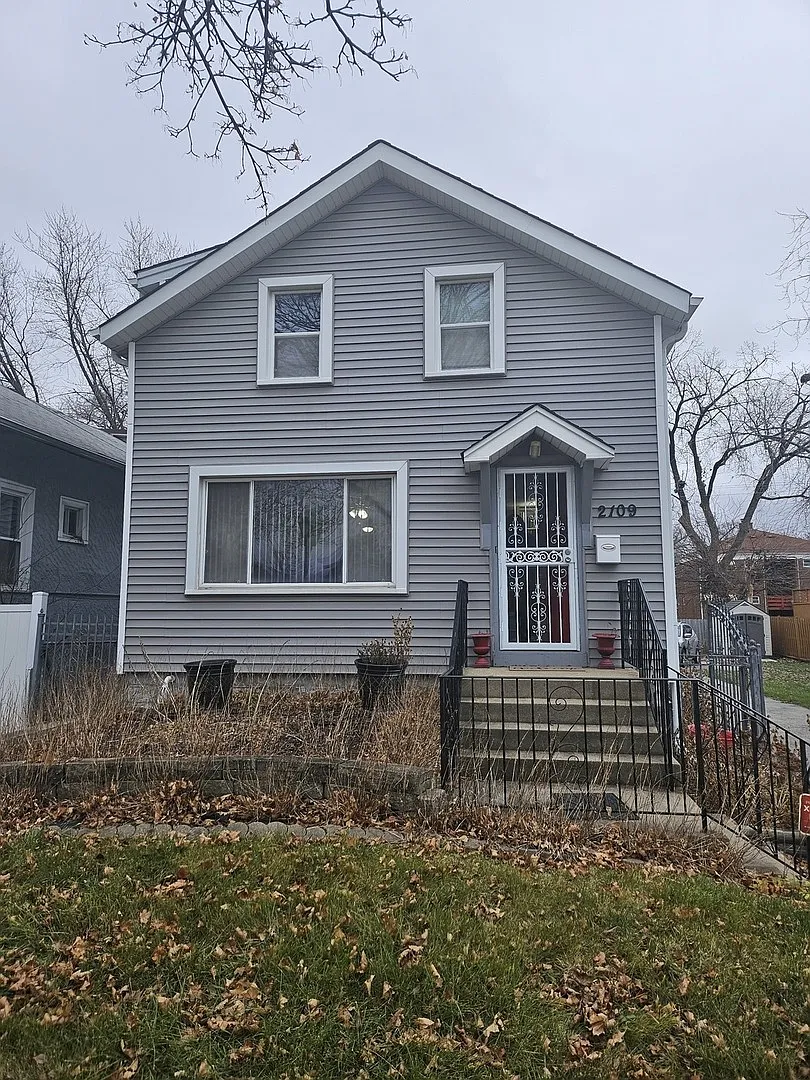 2109 S 6th Ave photo 1