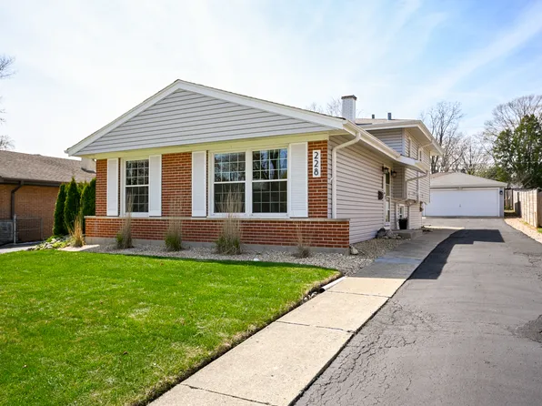 228 N Lombard Ave, Lombard, IL 60148
