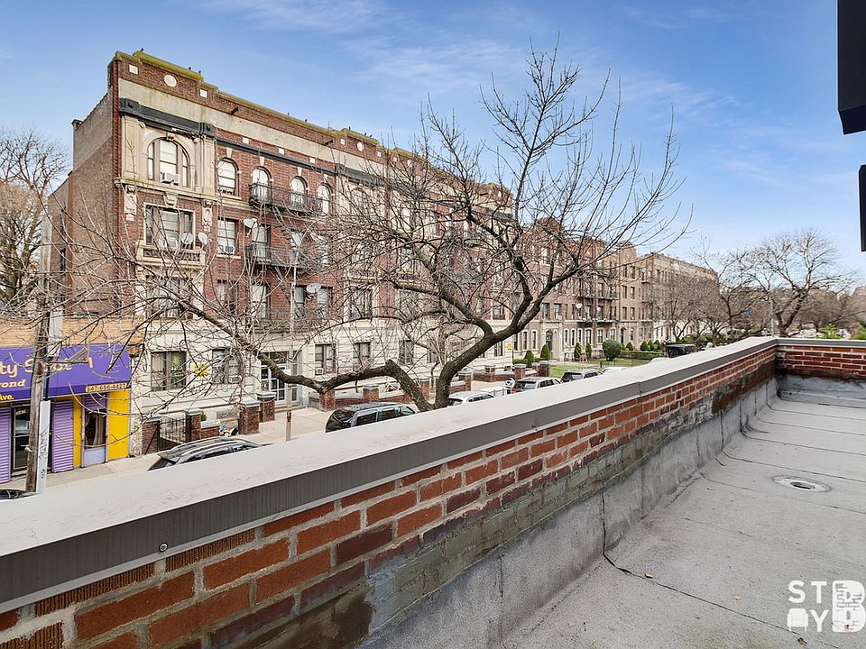 1st image of 242 Parkside Ave #1