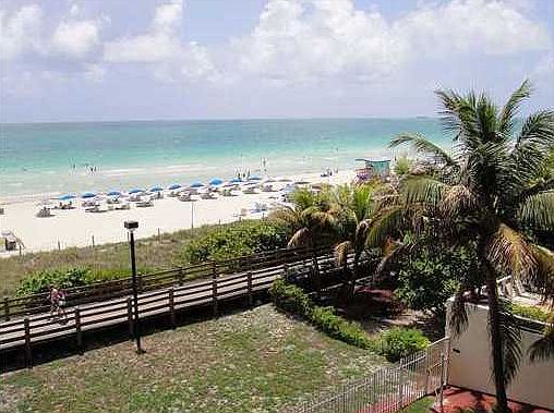 3rd image of 4141 Collins Ave APT 410