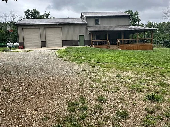 1904 E 555th Rd, Pleasant Hope, MO 65725