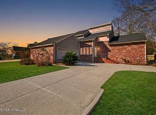 9922 Honalo Pl, Diamondhead, MS 39525