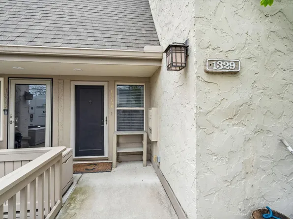 1329 Lake Shore Dr #B-184, Columbus, OH 43204