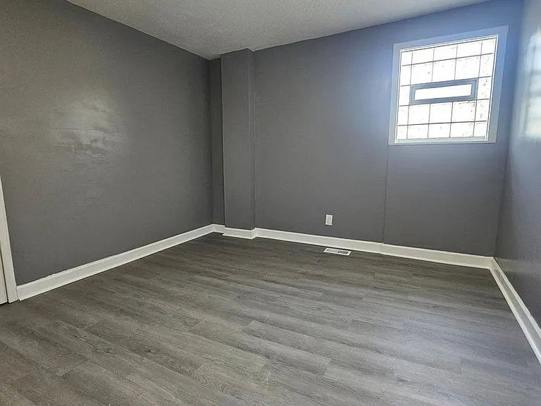 14201 Westropp Ave — Photo 24