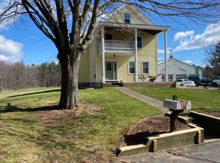 11 Elm St #1, Southampton, MA 01073