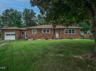 5 Hewitt St, Mechanicville, NY 12118