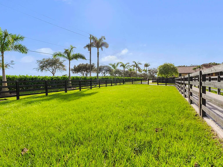4985 Stables Way — Photo 77