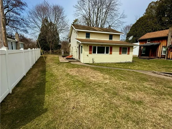 8727 Dwyer Rd, Port Byron, NY 13140