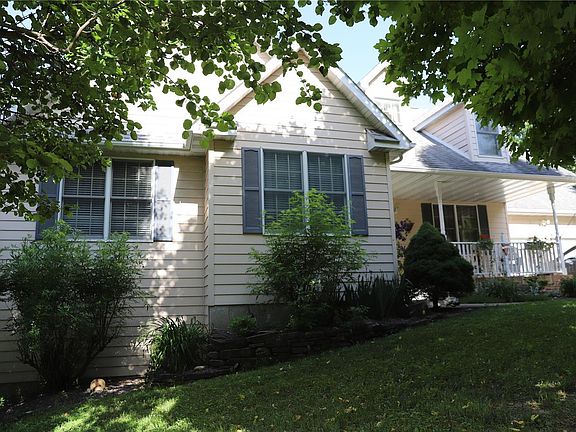2nd image of 610 Newcastle Dr