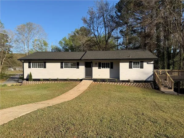 2415 Wales Dr, Marietta, GA 30106