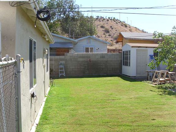 4th image of 16869 Tracy St
