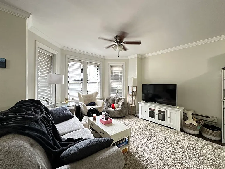 3839 N Greenview Ave #W2 — Photo 7
