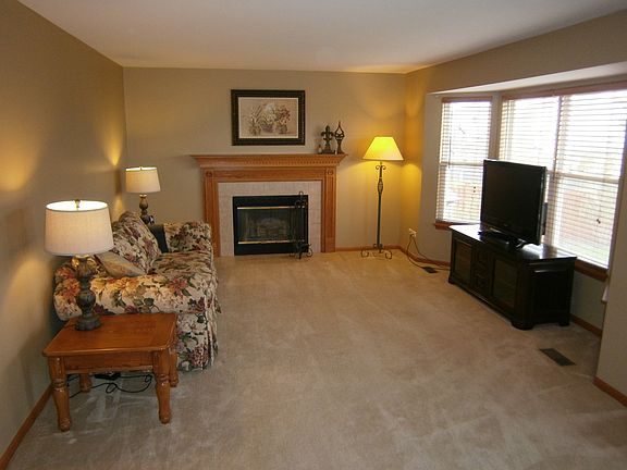 3rd image of 1708 Burshire Dr