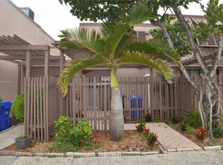 12277 NW 11th St, Pembroke Pines, FL 33026
