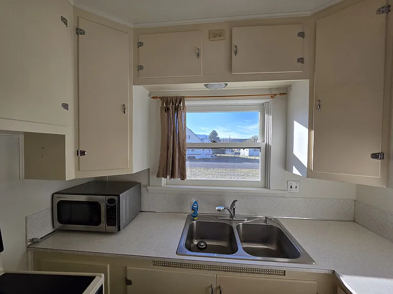 207 W Park St — Photo 14