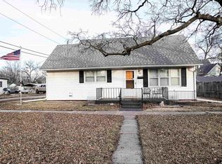 312 N 11th St, Wymore, NE 68466