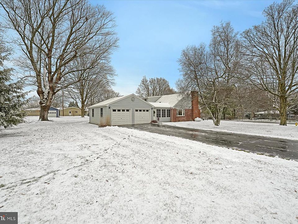 1st image of 1105 Outer Dr