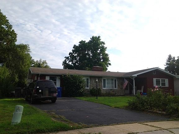 2nd image of 966 Edinburgh Dr