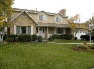 8908 S Taft Hill Ct, Sandy, UT 84093