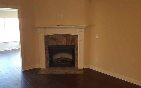 4th image of 4734 Weldon Adams Dr