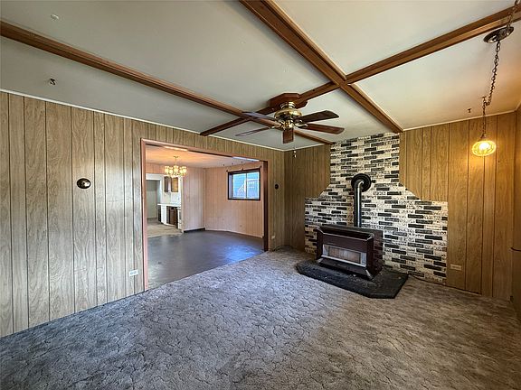 5th image of 554 E Broadway St