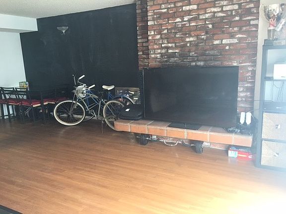4th image of 122 34th St APT A