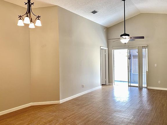 3rd image of 1084 Brielle Ct