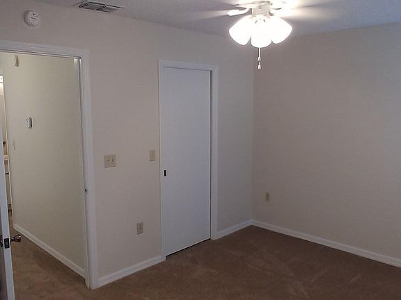 5th image of 1050-1068 Spirit Lake Rd #1056