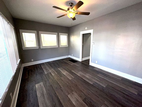 4th image of 1836 E 1st St #1