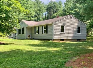 48 Curtis Pl, Amherst, MA 01002