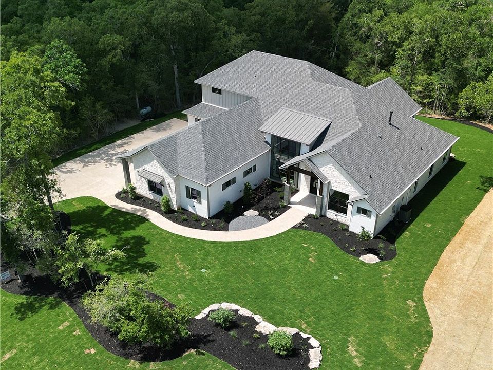 1st image of 18319 Kamali Way