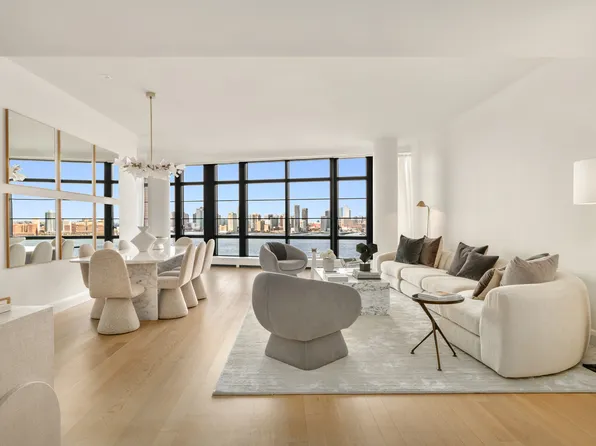 150 Charles Street 14B image 1 of 19