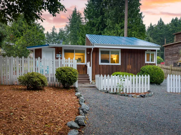 5905 Fish Rd, Freeland, WA 98249